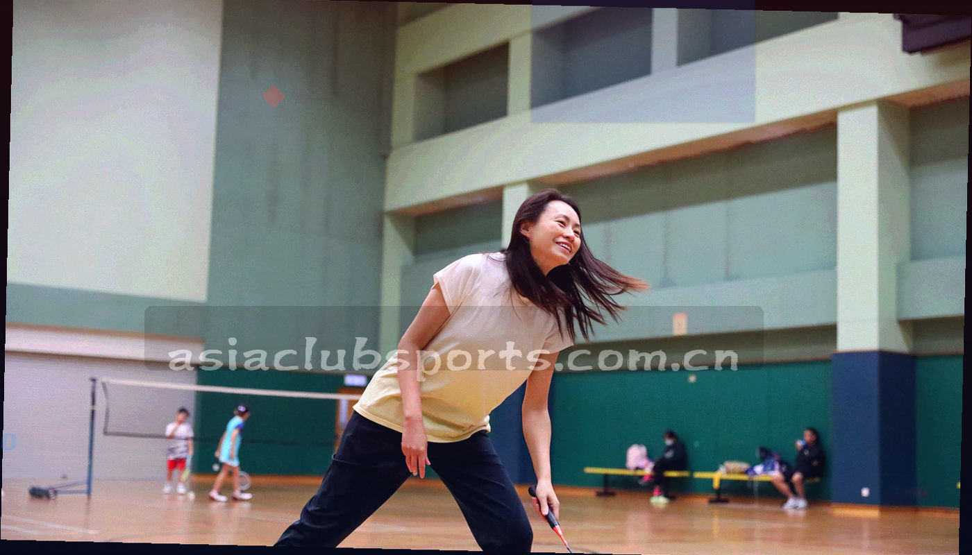 传球成功率热区图与折线拐点叠合，青绿色阶由深到亮，中段标出一个向下的折点